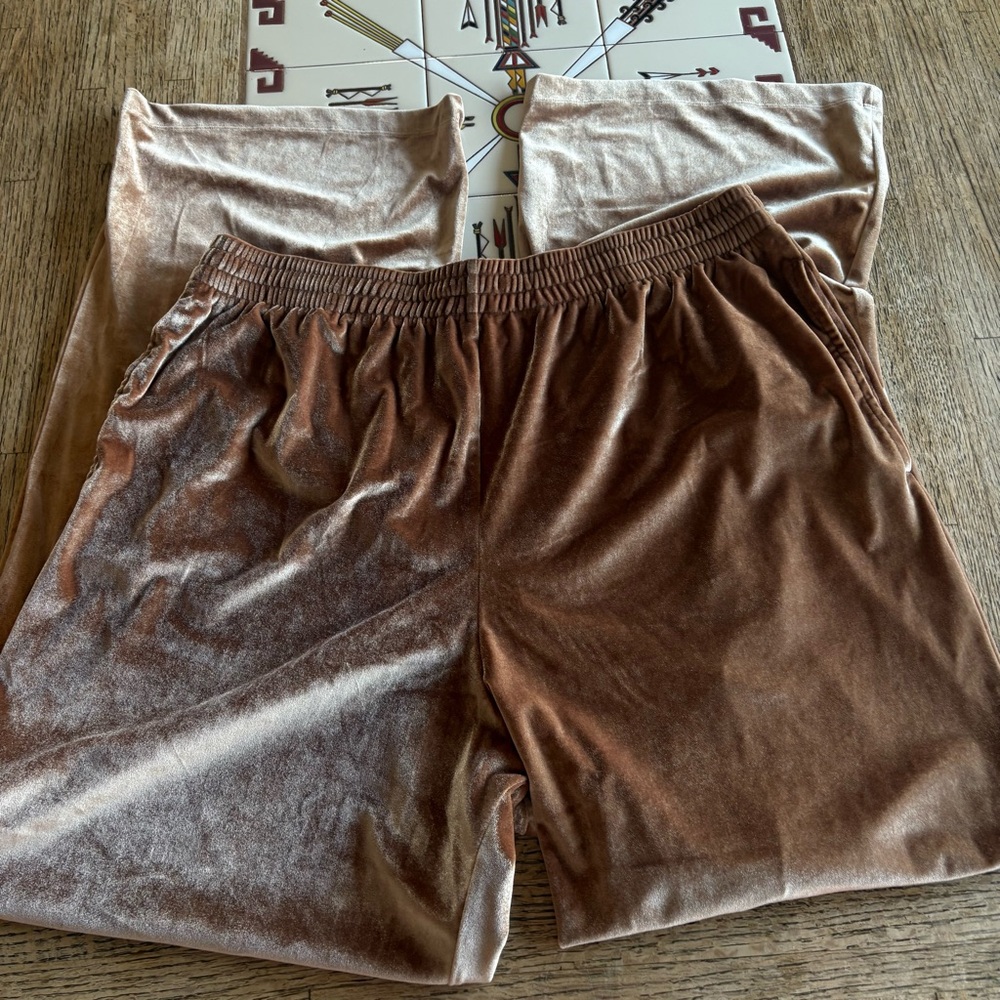 Victoria's Secret Velvet Lounge Pants in Rust/brown